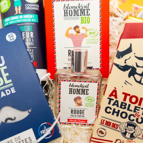 Cadeau homme inoubliable un kit de chaussettes homme, eau toilette, tablette chocolat noir