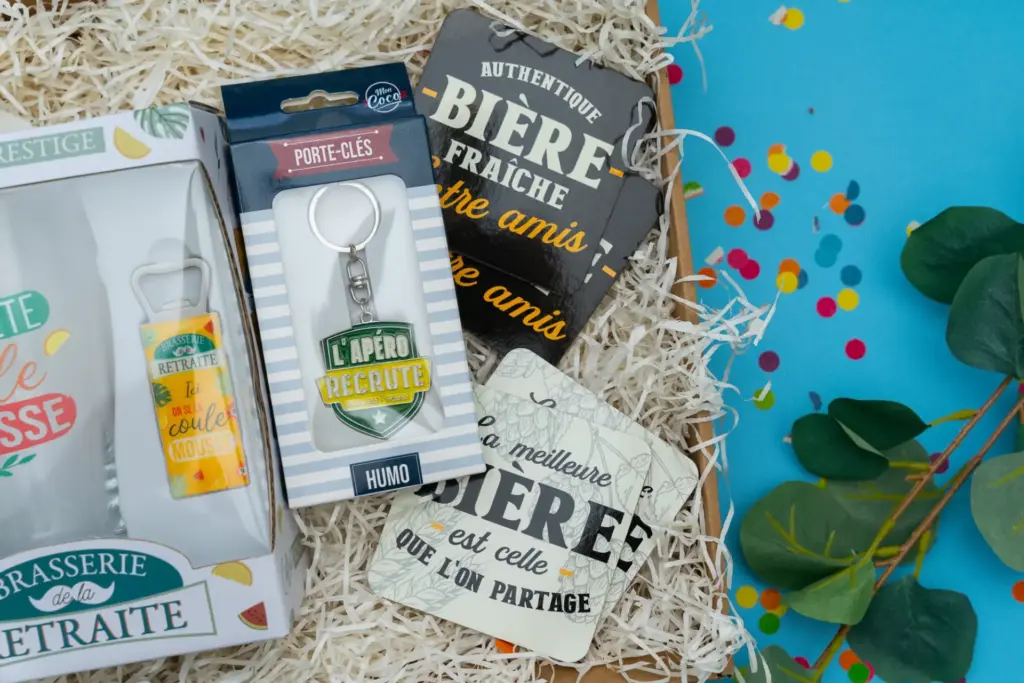Coffret cadeau de départ à la retraite pour homme avec porte-clés « L’Apéro Recrute », accessoires de bière et cartes humoristiques