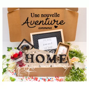 Idée cadeau couple maison avec cadre , bougie , roses savons , deco maison