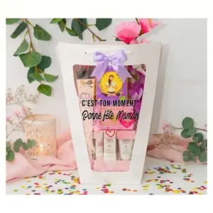 Coffret cadeau pour maman préparé avec amour par ses enfants