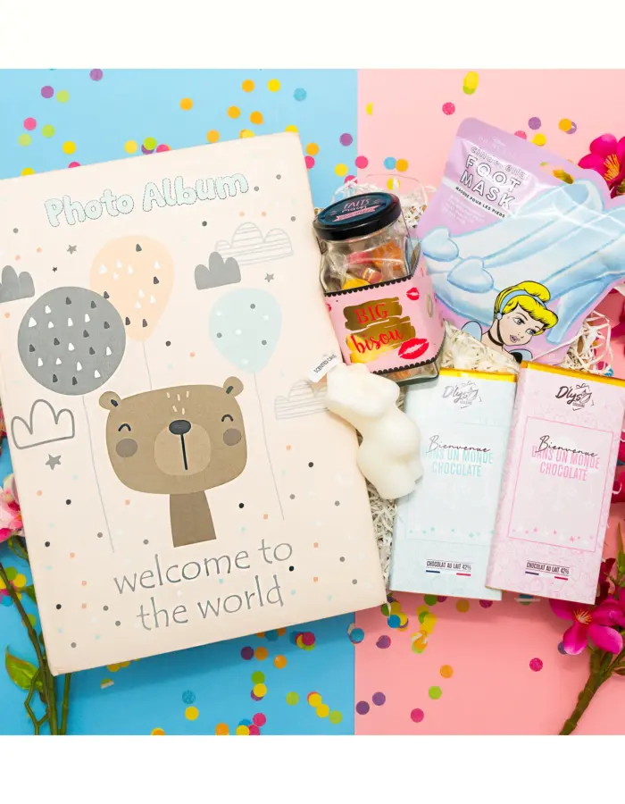Une box douce et gourmande pour future maman : souvenirs, détente et douceur.